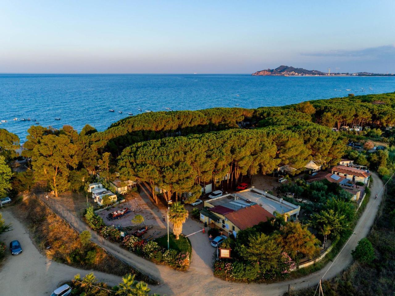 Camping&Village Le Cernie Lotzorai Exterior photo